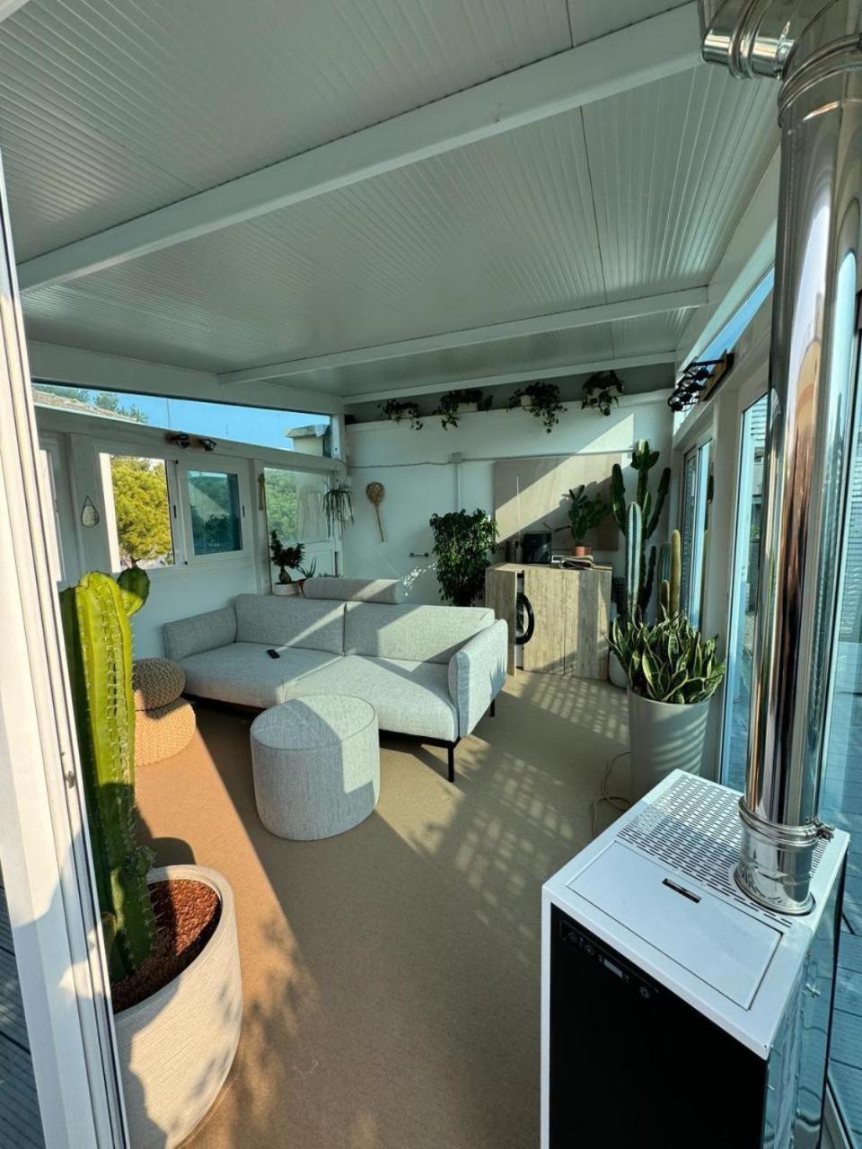 Rooftop-Marinacentro-Unique-Beach-Fun-Smart-Loveapt-Train-Park ริมินี ภายนอก รูปภาพ